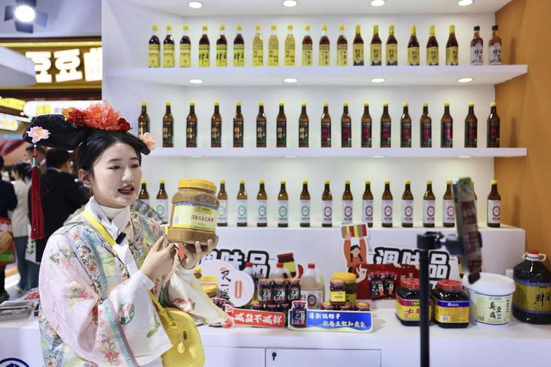 王致和减盐减糖食品受捧 科技赋能老字号焕发新活力