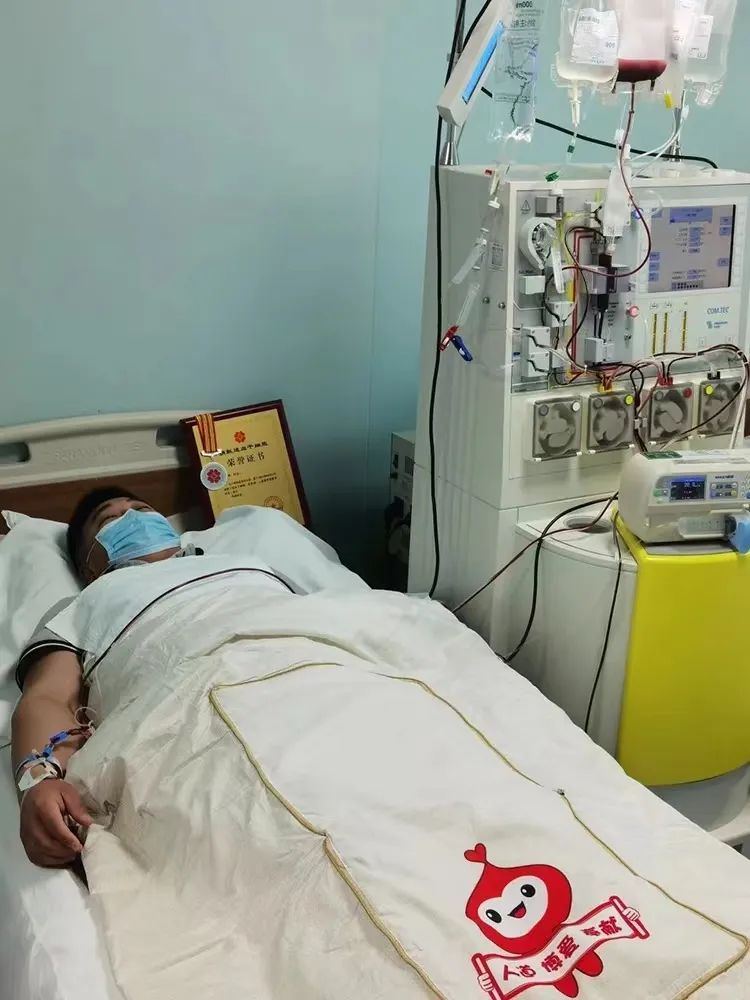 90后老板突然暂停营业，原因太赞了