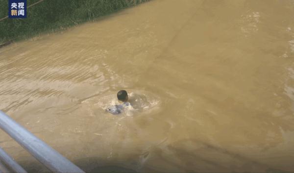 筋疲力尽……拼了! 筋疲力尽……拼了!