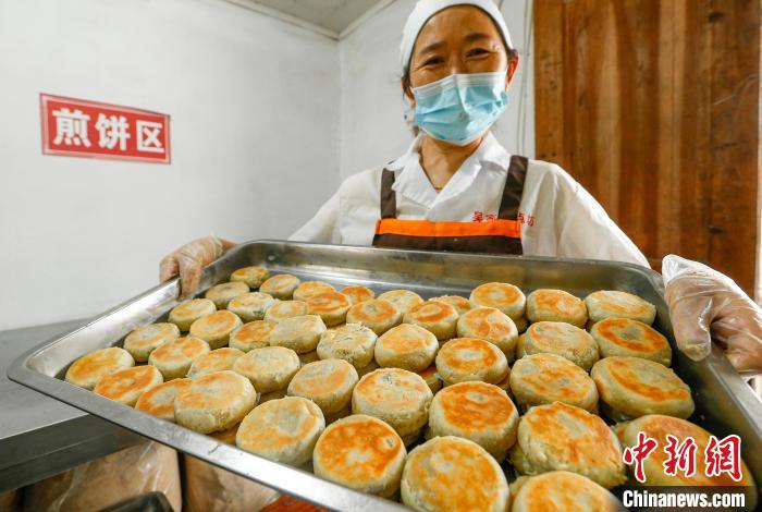 安徽黄山：火腿“土月饼”香飘中秋