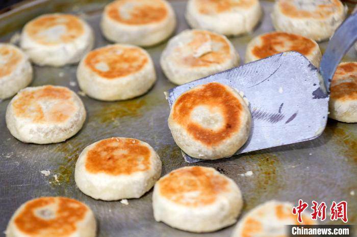 安徽黄山：火腿“土月饼”香飘中秋