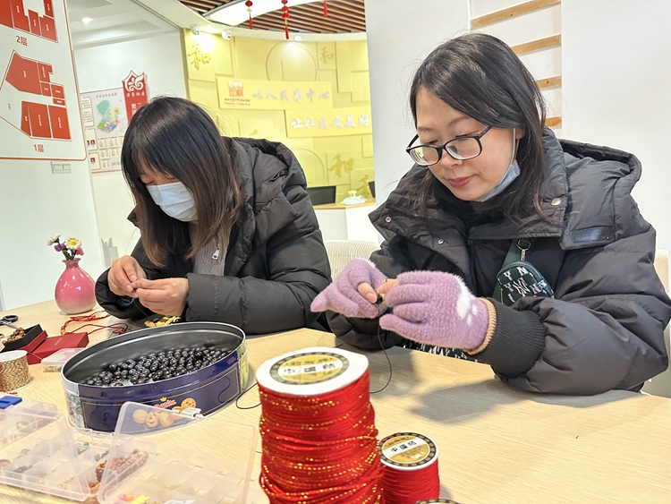 杭州华亭社区手工坊：丰富居民生活，点亮灵活就业之路