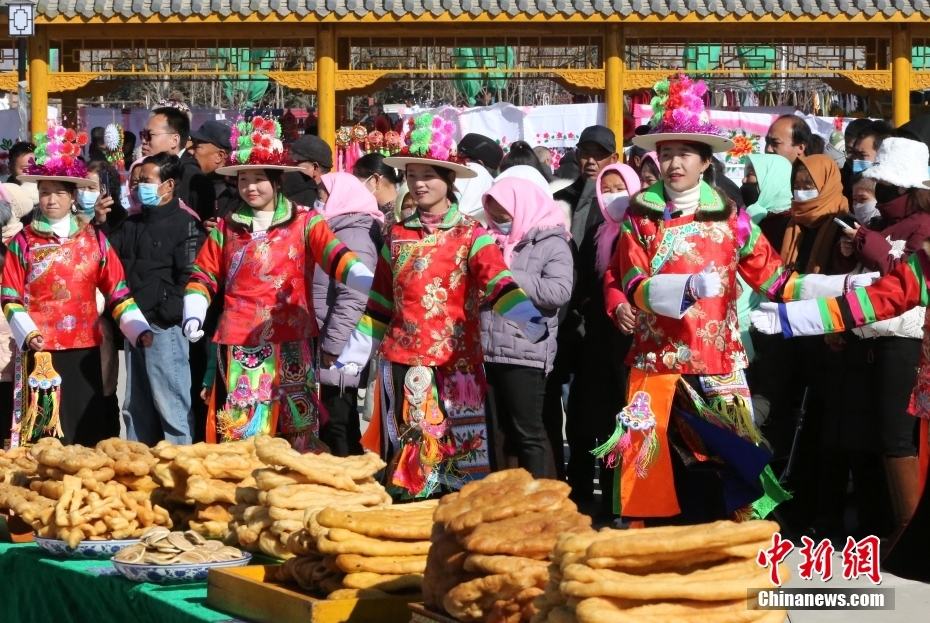 青海互助土乡花式“秀”馍迎新年