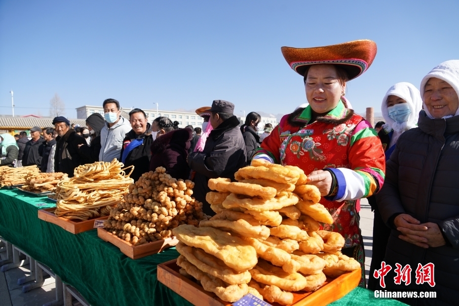 青海互助土乡花式“秀”馍迎新年