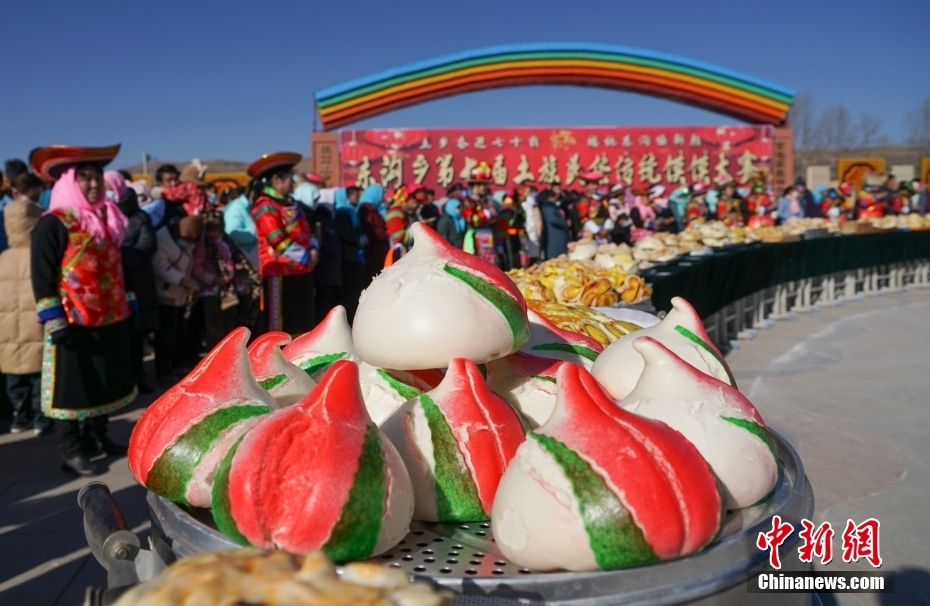 青海互助土乡花式“秀”馍迎新年