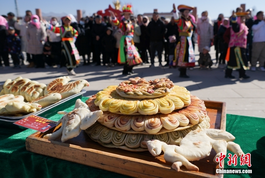 青海互助土乡花式“秀”馍迎新年