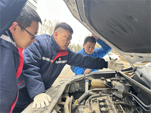 高级技师志愿行，走进科技园区为汽车“义诊”服务