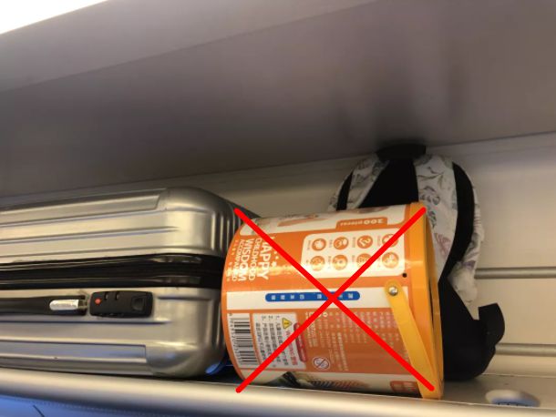 高铁列车上,行李应该怎么放?