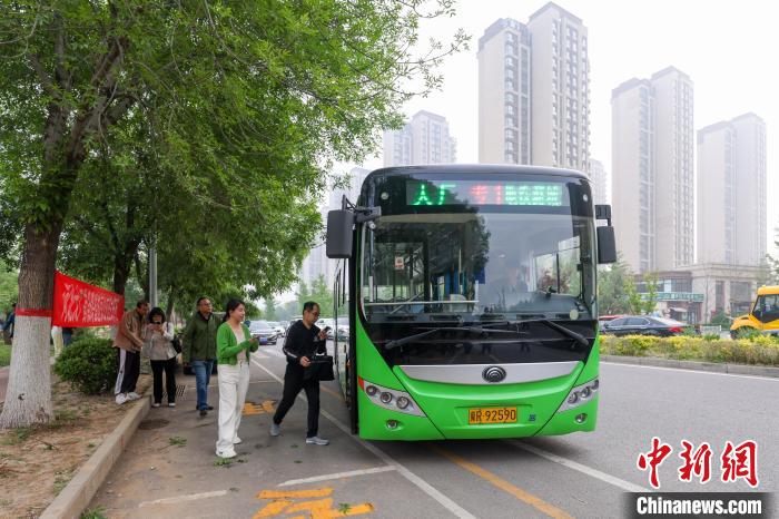 首条外埠进北京公交班线开通运营
