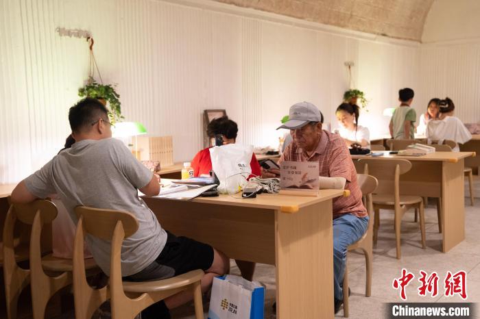 杭州防空洞避暑纳凉点首日开放