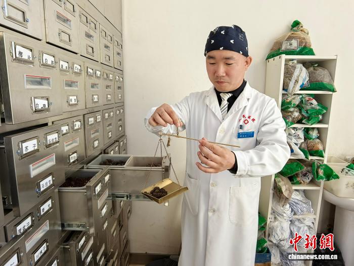 传统智慧穿上“新衣”:药膳成年轻人养生“新宠”