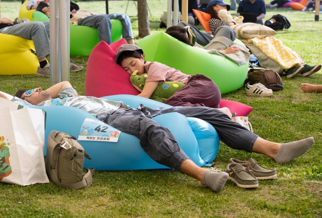 唠“科”话丨失眠睡不着,为啥越“努力”越糟糕?