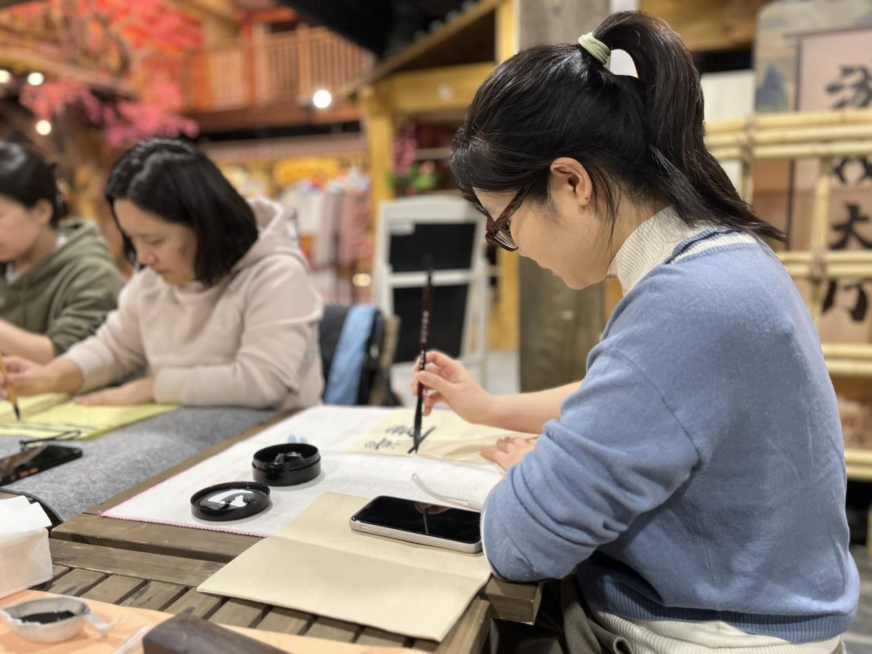 青年夜校：社交新空间，年轻人的“精神港湾”（组图）