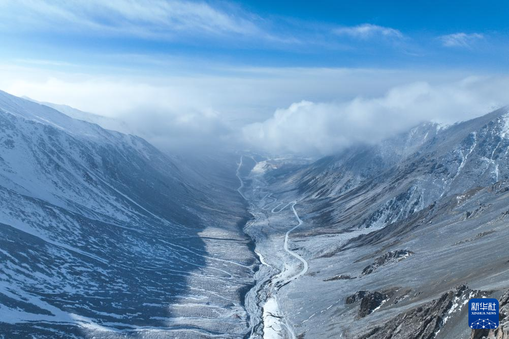 青海门源：冬日岗什卡雪峰