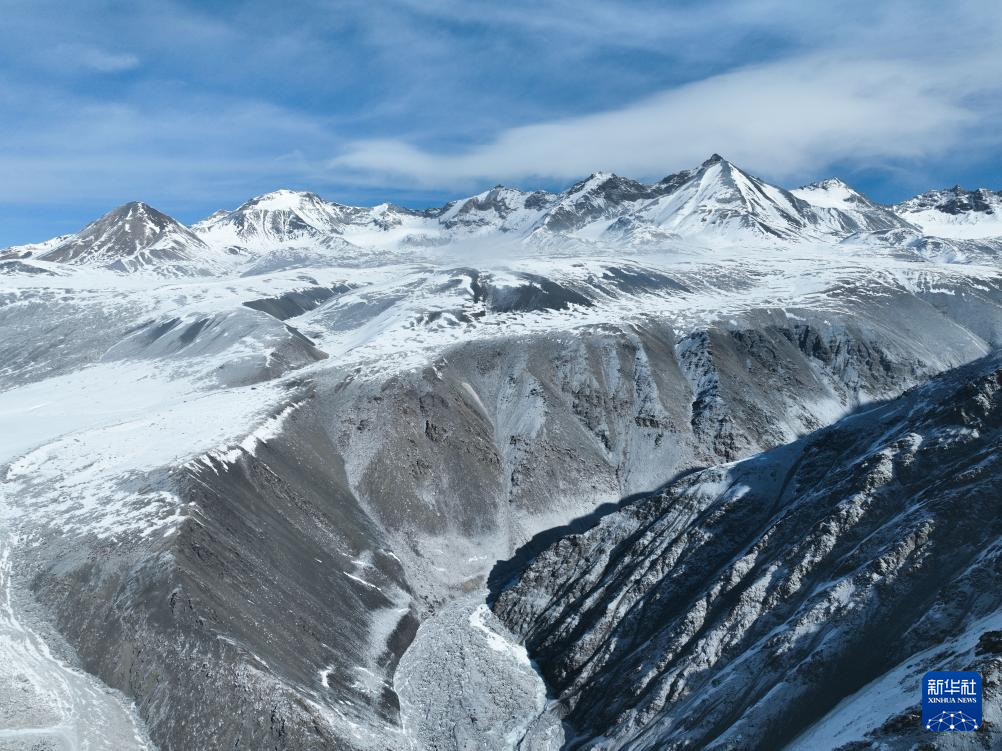 青海门源：冬日岗什卡雪峰