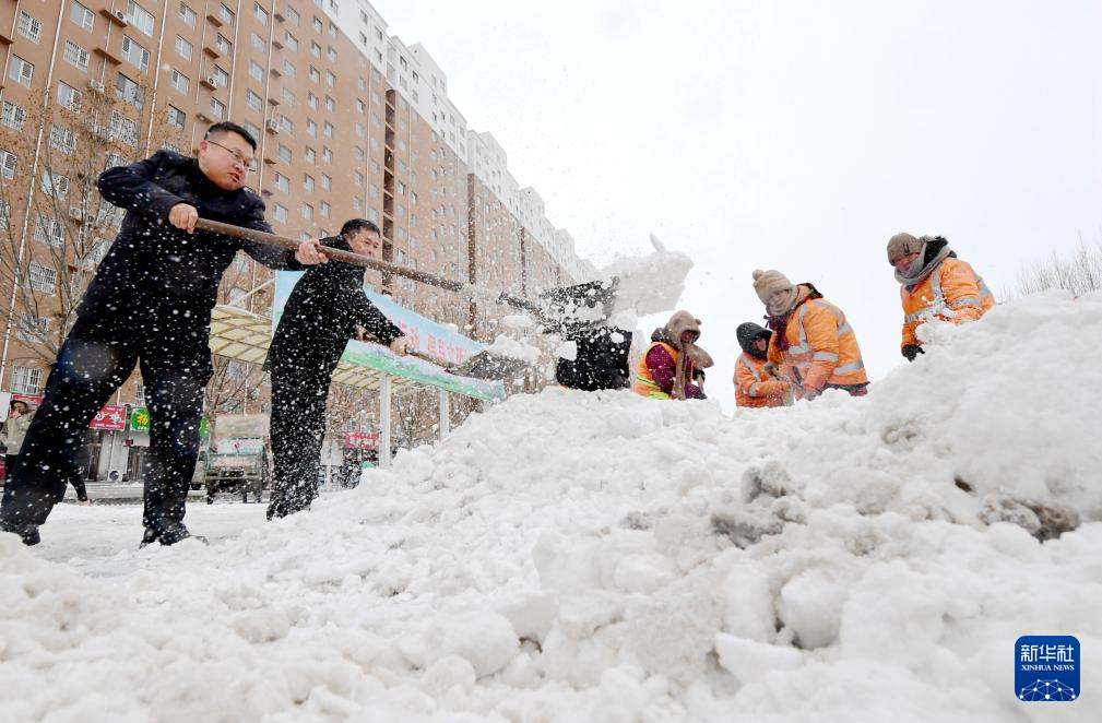 积极应对降温降雪天气