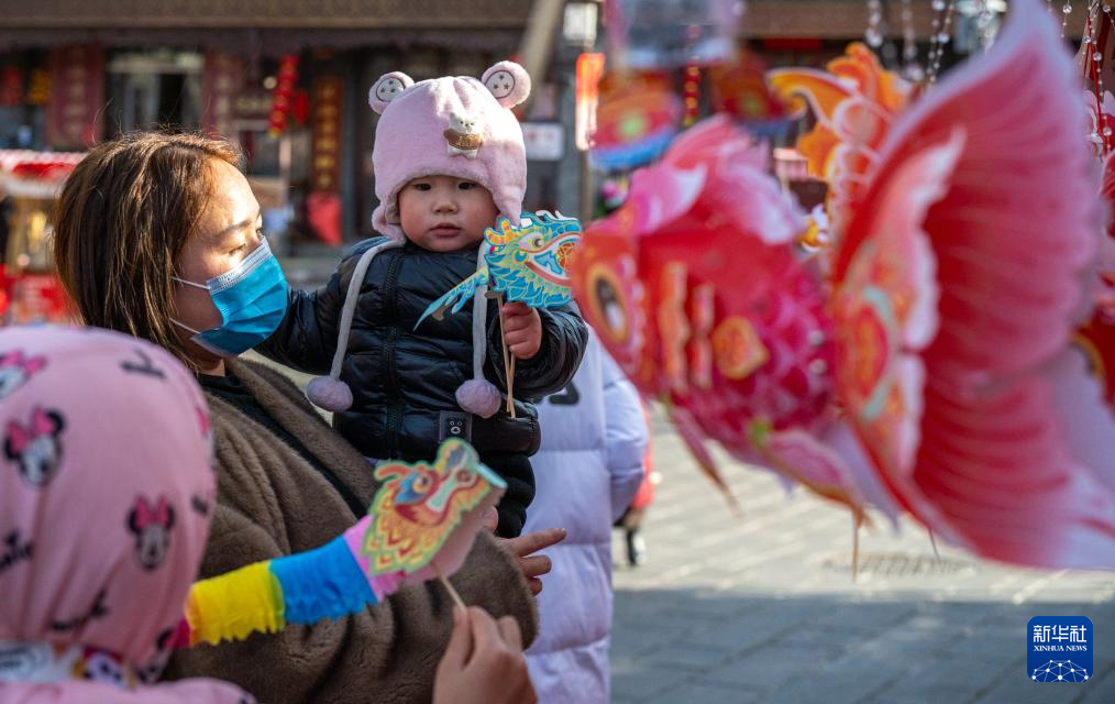 迎新春 年味浓