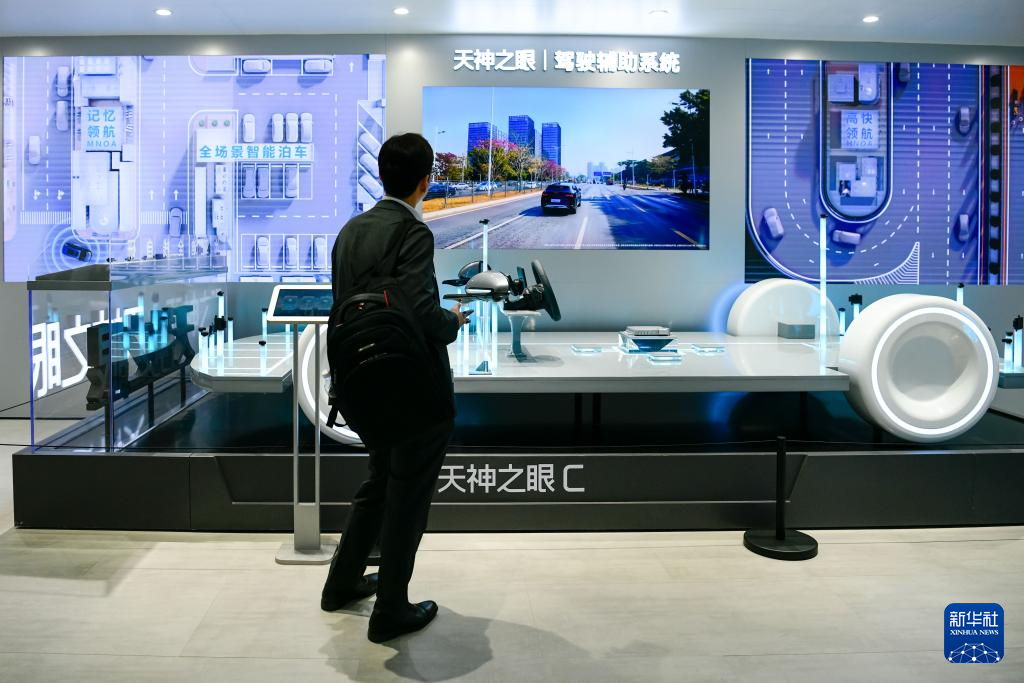 “科技范儿”十足的2025上海车展