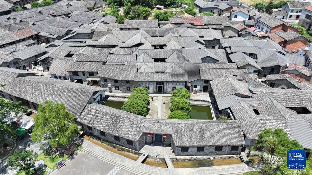 走进湘北古村张谷英村