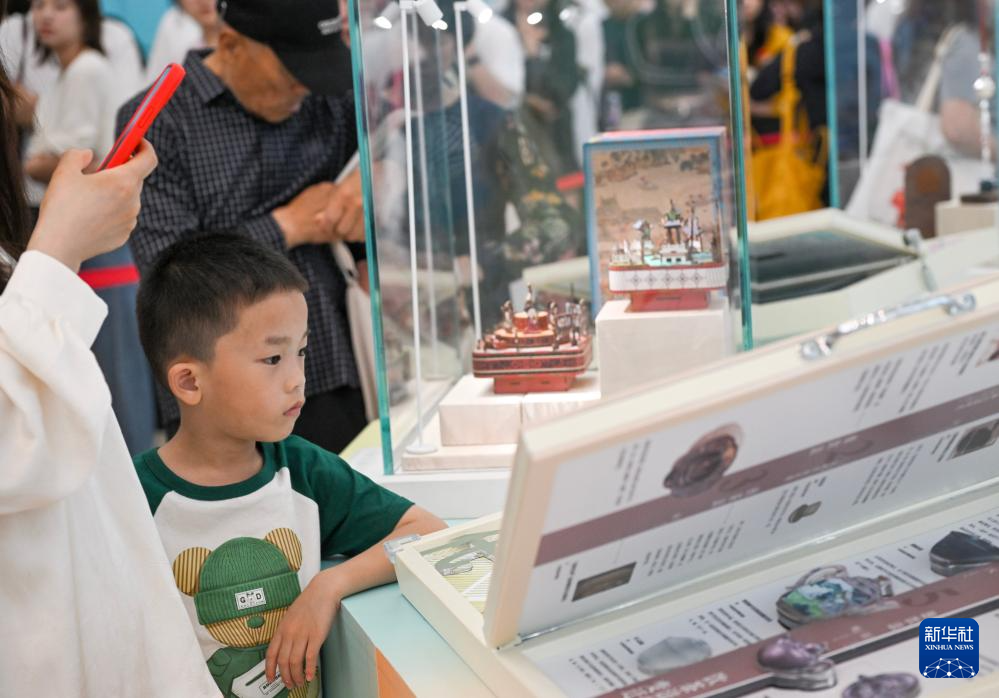 国博推出新书《思接千载:115件文物里的古代中国》