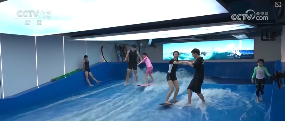 时髦新“夜”态、“室内版”新兴运动……消费“新宠”激活夏日经济活力