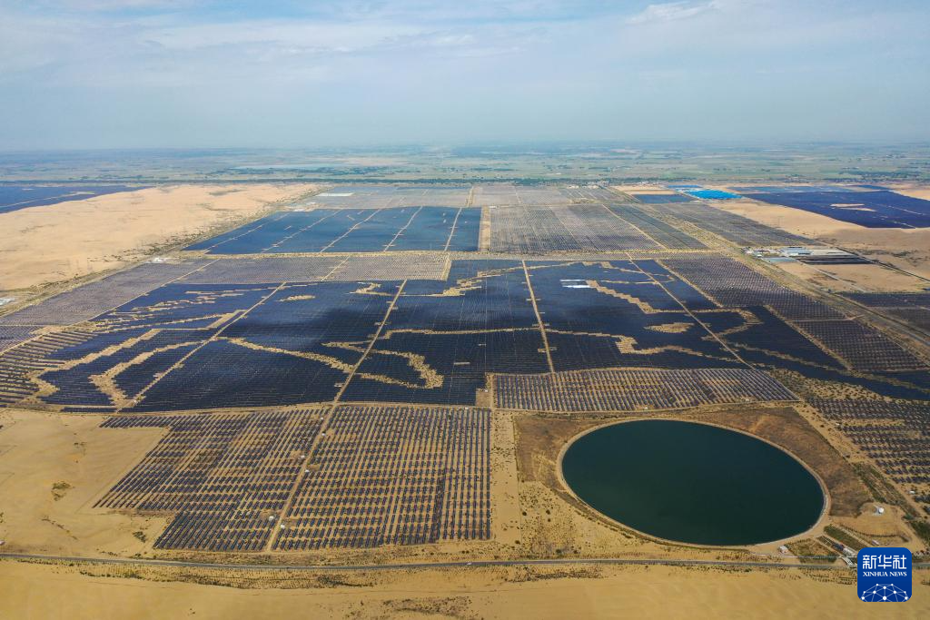 内蒙古达拉特旗:沙海变“蓝海”