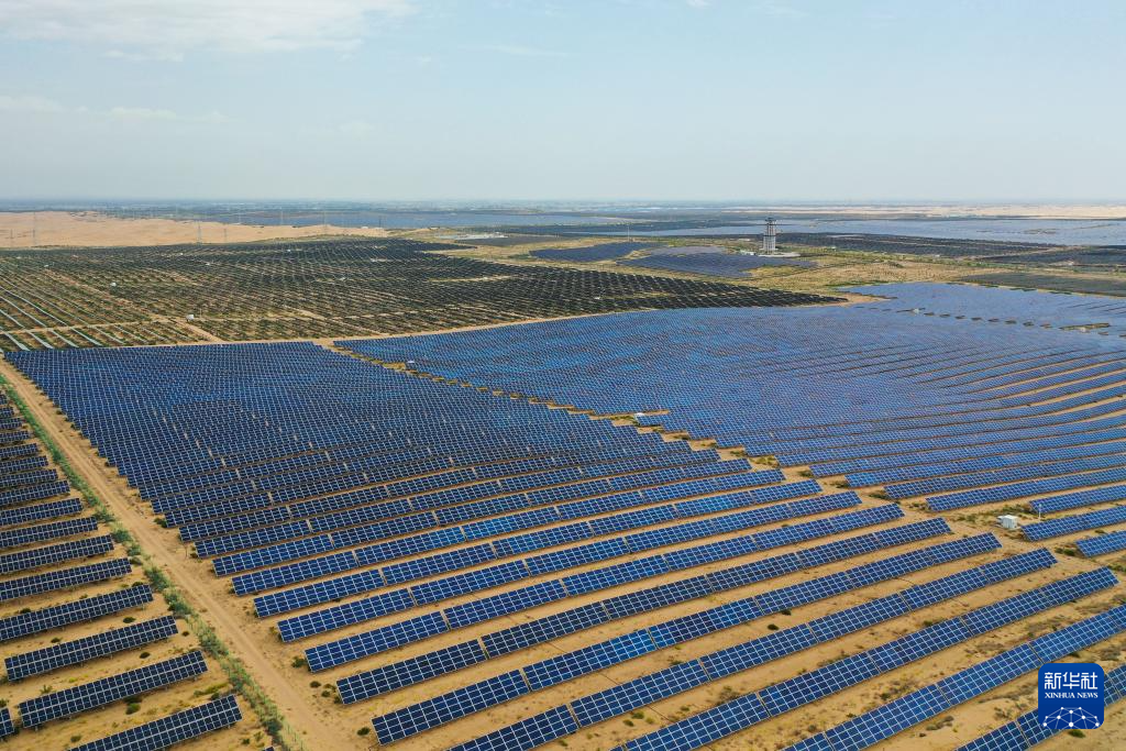 内蒙古达拉特旗:沙海变“蓝海”