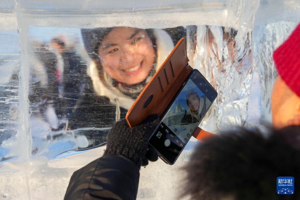 第42届中国·哈尔滨国际冰雪节开幕