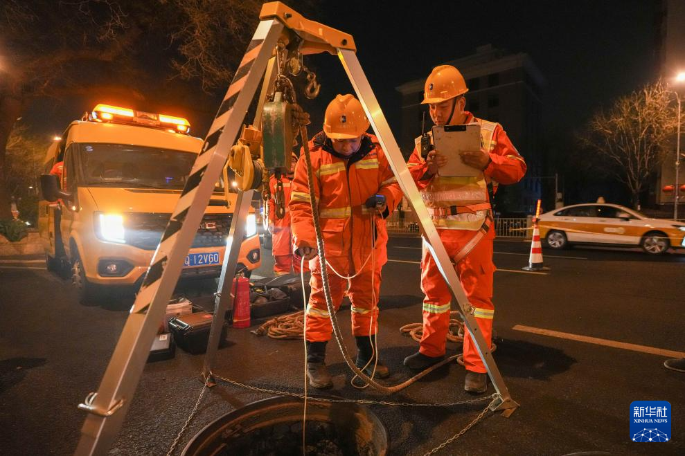 新春走基层丨他们,焐热城市的寒夜