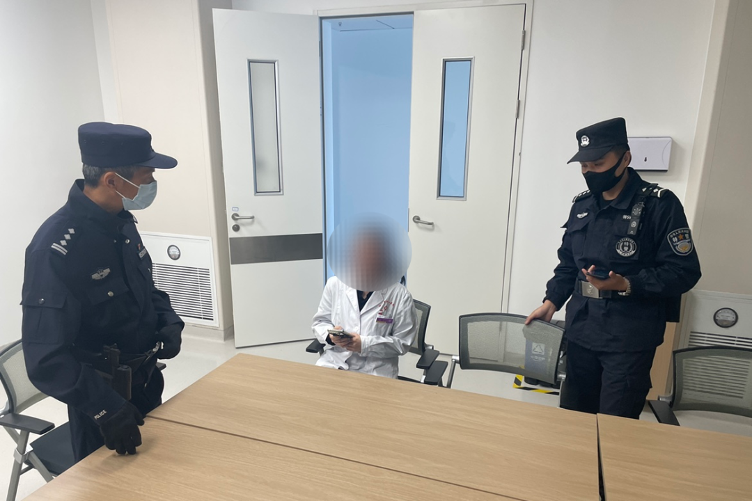 900人医护工作群突然全员禁言!下一秒民警冲了进来 图片