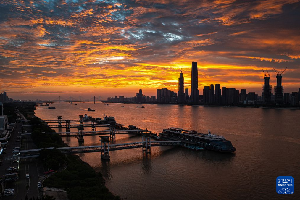 美丽中国丨荆楚大地 水韵华章