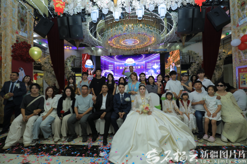 一场新疆婚礼,为什么让300多个网友千里奔赴? 图片